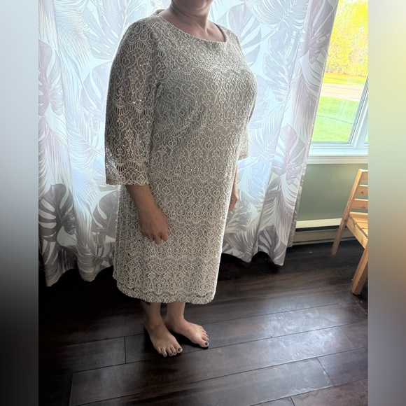 Laura Plus Dresses & Skirts - ✨BNWT✨ Elegant Laura Plus size 16 dress